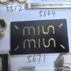 Venta Directa de Fábrica de Diversas Placas de Aleación de Zinc Marca Miao, Etiquetas de Letras Metálicas, Etiquetas Cosidas a Mano y Etiquetas para Ropa