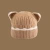 Chapéu de Pelúcia Cartoon de Inverno com Aba Larga para Mulheres, Estilo Japonês, Quente e Grosso, Gorro de Tricô para Proteger as Orelhas com Orelhas de Urso Bordadas à Mão