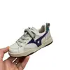 Zapatillas casuales nuevas de colores elegantes para niños, nueva versión coreana otoño 2026, zapatillas de correr clásicas versátiles para niños y niñas