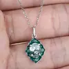 Collar Versátil Estilo Palacio de Plata de Ley S925 Lujo Ligero Retro Forma de Diamante Goteo de Aceite Cuatro Garras Ágata Ovalado
