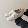 Mocasines Planos de Piel Suave para Mujer 2026 Zapatos Retro de Cuero Tallado con Hebilla Calzado Casual Versátil de Piel Suave Estilo Barroco