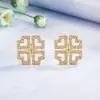 Moda Coreana Pendientes Elegantes para Mujer Pendientes de Trébol de Cuatro Hojas de la Suerte Pendientes de Tachuela de Corazón de Amor de Lujo Ligero Pendientes Huecos Microincrustados Pendientes Pendientes