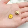 Pendente de Liga de Margarida Bicolor com Óleo Quente Misturado Transfronteiriço 20 Gotas Acessórios de Joias para Pulseira Criativa DIY Chaveiro