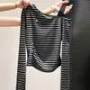 Camiseta de Manga Larga Asimétrica a Rayas para Mujer, Nuevo Estilo Primavera y Otoño 2026, Top Básico Juvenil de Moda Ajustado Irregular