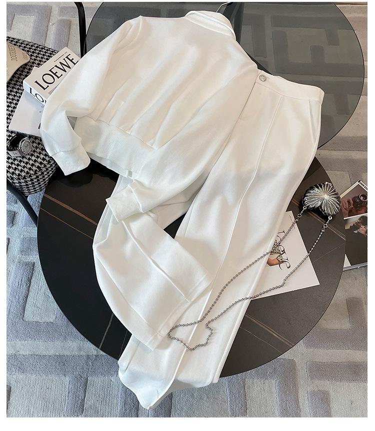 跨境淘货源分销2023秋季新款街头潮流减龄小个子爆款欧货网红款运动套装休闲运动气质休闲时尚流行新款秋装秋装女装时尚套装套装女装秋季套装女套装女女士运动服女装两件套套装卫衣套装休闲套装秋季套装女装时尚套装盐系休闲套装女装2023百搭设计感小众洋气欧货阿里国际站跨境采购Cross-border, shopping source, foreign trade, export, distribution 2023 fall, new, street trend, explosive, European goods, network red, sportswear, leisure sports, temperament leisure, fashion popular, new autumn wear, autumn women's wear, fashion suit, women's wear, women's wear, women's wear, women's sportswear, women's two-piece, hoodie suit, casual suit, autumn suit, women's wear, Fashion suit salt department, casual suit women's dress, Ali International Station, cross-border procurement