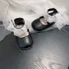 Tendencia de Moda Verano 2026 Zapatos de Princesa Borde de Encaje Cierre de Velcro Sandalias Caladas Zapatos para Bebés y Niños Pequeños
