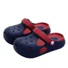 Crocs Pai e Filho DIY Sandálias de Verão com Sola Macia Antibacterianas Antiderrapantes para Crianças e Adultos Sandálias Grossas para Exterior Chinelos de Casa