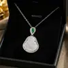 Collar de acero de titanio con cadena para clavícula femenina, imitación de calcedonia de hielo alta natural, Buda, accesorios de regalo de cumpleaños avanzados, venta al por mayor en vivo