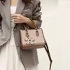 Fábrica de Origen Canguro Barney Moda Versátil Simple Retro Clásico Estilo Bolso de Hombro Nicho Venta al por Mayor Dropshipping