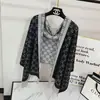 Bufanda de hilo transfronteriza europea y americana con letra H, moderna y a la moda, cálida y gruesa, con borlas largas, chal de doble cara y calentador de cuello