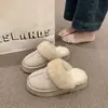 Populares Chinelos de Lã Novos para Outono e Inverno, Chinelos de Dedos, Veludo, Espessados, Quentes, Antiderrapantes, Botas de Neve com Pelo Integrado