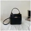 Bolso cruzado de gran capacidad para mujer, nuevo y moderno 2026, bolso de mano retro de alta gama, bolso de hombro para mujer, bolso tipo cubo versátil