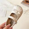 Zapatos de Cuero con Lazada para Niñas Otoño 2026 Estilo Coreano Nuevos Versátiles Suela Blanda Zapatos Individuales Moda para Niñas Zapatos de Princesa