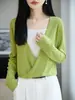Top de punto cropped de manga larga con cuello en V cruzado para principios de otoño, cintura alta, diseño cruzado en la cintura, para mujeres petite
