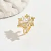 Pinzas para Orejas de Copo de Nieve con Circonita para Mujeres Sin Perforaciones, Pinzas para Cartílago de Oreja de Lujo Ligero, Pendientes de Alta Gama Estilo Coreano Modernos y Elegantes, Nuevo Estilo de Moda
