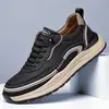 Sapatos Casuais Brancos Slip-On para Homens, Novos Tênis Esportivos de Verão para Homens, Sapatos Brancos Mcqueen
