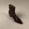 Botines delgados de cuero genuino estilo vintage para mujer, elegante punta fina, aumento de altura interno, cremallera trasera, botines cortos adelgazantes