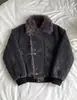 Chaqueta retro de gamuza con hebilla de avión, adornos metálicos y cuello de piel sintética, diseño unisex, adecuada para ventas transfronterizas, prenda de abrigo para otoño e invierno