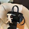 Bolsas de Design de Nicho de Pedido Estrangeiro para Mulheres 2025 Nova Moda Verão Bolsa Transversal Estilo Coreano Popular Bolsa Kelly de Mão
