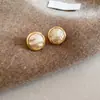 Pendientes de Plata Recubierta de Oro Real de 16K con Aguja de Plata y Perla en Forma de Corazón Pendientes Elegantes de Gama Alta para Otoño e Invierno Pendientes de Lujo Accesible de Nicho para Mujeres