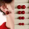 Nuevos Pendientes de Perla Estilo Hepburn, Lujo Ligero, Gama Alta, Elegantes, Adecuados para el Trabajo Diario, Pendientes Simples y Versátiles al por Mayor