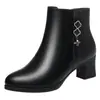 Botines de invierno para mujer, zapatos de algodón para madre, botines antideslizantes de tacón medio, botines de algodón forrados de felpa para mediana edad y ancianos, zapatos de algodón de invierno, una generación de pelo