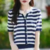Camisa de tricô elegante de verão, leve, cor vibrante em blocos, decote V, abotoada, jovem, nova blusa listrada de algodão puro, solta, manga curta, moderna