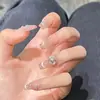 Huan Huan Usando Jia Hua Fei Tocando o Rosto Gelo Nu Apertado Suave Zhen Huan Templo Ganlu Cor Pura Adesivo Artesanal para Unhas Estudantes