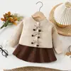 Suéter con Nudo de Lazo y Perlas para Niña Otoño Nuevo Estilo Suéter de Punto Lindo para Bebé Conjunto de Dos Piezas Estilo Coreano Moderno