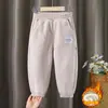 Calça Europeia de Veludo de Algodão para Crianças com Forro de Lã e Espessura Extra Estilo Outono e Inverno Calça Externa Quente Casual para Meninos e Meninas