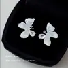 Pendientes de Mariposa de Cristal con Gradiente Estilo Francés Ultra-Hada, Pendientes de Botón de Zirconia Microincrustada de Lujo Ligero a la Moda, Pendientes Frescos y Dulces para Mujer