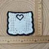 Adhesivos de tela de bolsillo falso parche cuadrado blanco y negro accesorios de bordado redondo diy hecho a mano soluble en agua accesorios de encaje para ropa