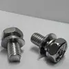 Piezas de máquina de coser viga de piso pieza cuadrada pieza de conexión pieza de refuerzo oreja múltiples varilla de tracción de siete caracteres tornillo de combinación m8 máquina de coser plana