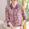 Moda de outono para mães: Camisa básica de manga comprida com gola para mães de meia-idade de 50 anos, elegante, modelagem solta, afina a silhueta, adequada para usar como peça externa, blusa de malha de algodão