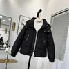 Chaqueta de Algodón Gruesa con Capucha para Mujer, Invierno 2025, Nueva, Ajustada, Corta, Moda, Holgada, Tendencia, Ropa de Abrigo de Algodón