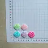 Nuevos Accesorios de Resina con Conchas de Lunares de Colores Llavero DIY Colgante para Bolso Pasador para el Cabello Accesorios para Zuecos