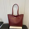 Bolso de Hombro Portátil Estilo Nuevo Otoño 2026, Color Sólido Único, Gran Capacidad, Moderno, Casual, Bolso Cubo Simple, Bolso de Mujer al por Mayor