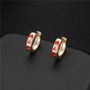 Aretes transfronterizos aretes de oro de 14K moda simple Nuevos aretes de oro K electrochapados aretes geométricos de dibujos animados de amor al por mayor