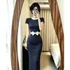 Vestido largo retro con bloques de color en el cuello, lunares, mangas cortas, cintura con lazo, corte ajustado, adecuado para uso diario, citas y versátil para el verano