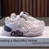 Zapatos de Algodón de Dos Capas Estilo Nuevo de Invierno para Niños, Zapatos con Superficie de Cuero para Niños con Felpa, Suela Suave, Zapatos Casuales, Zapatos Versátiles y Funcionales de Moda para Niñas