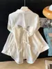 Camisa con protección solar de manga larga para mujer, con diseño único, de punto fino para verano, con mariposa bordada y abertura de amarre