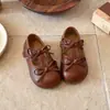 Sapatos de Couro para Meninas 2026 Primavera e Outono Versão Coreana Sapatos de Princesa com Laço Sapatilhas para Apresentação de Dança de Meninas Mocassins de Solado Macio