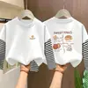 Camiseta de manga larga para niña, nueva y elegante de otoño 2026, top infantil único y súper lindo, camiseta básica de rayas de algodón puro