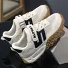 Zapatos para Niña 2025 Nuevo Verano Zapatos Deportivos de Malla para Niños Transpirables Casuales Tenis para Niña Diseño Hueco para Niños Mayores