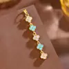 Collar con Colgante de Diseño de Nicho Transfronterizo Europeo y Americano de Alta Gama Creativo de Moda con Borlas en Forma de Corazón Mariposa Trébol Chapado en Cobre Dorado para Mujer