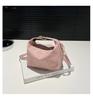 Novidade Bolsa de Ombro Versátil Estilo Coreano Outono e Inverno 2024 Bolsa Pequena Portátil Estilosa Design de Nicho Moderno Bolsa Transversal de Alto Nível