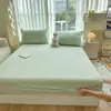 Lençol de Cama de Peça Única 100% Algodão Lavado Classe A Conjunto de Três Peças, Capa de Cama Antiderrapante, Protetor de Colchão Universal para Todas as Estações, Cobertura Completa à Prova de Poeira