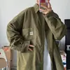 Camisa longa de veludo cotelê, estilo japonês, corte solto e versátil para homens, adequada para primavera e outono, peça externa da moda, camisa de trabalho, estilo casual
