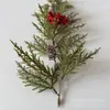Guirlanda de Pinha Plástica Simulada de Natal para Decoração de Parede Interna e Externa, Planta Pendurada na Porta, Guirlanda de Frutas Vermelhas de Natal