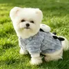 Ropa de Mascota Pequeña de Animales Tridimensional para Otoño e Invierno, Adecuada para Perros Pequeños, con Accesorio para Correa, Abrigo Cálido de Dos Patas de Polar para Perros Mascotas